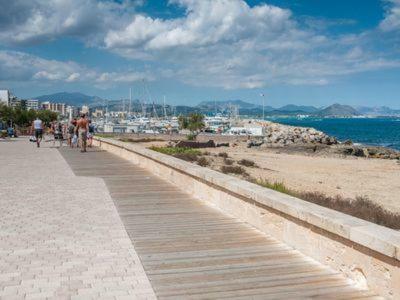 Wonderful, 100 Meters From The Beach. Apartamento